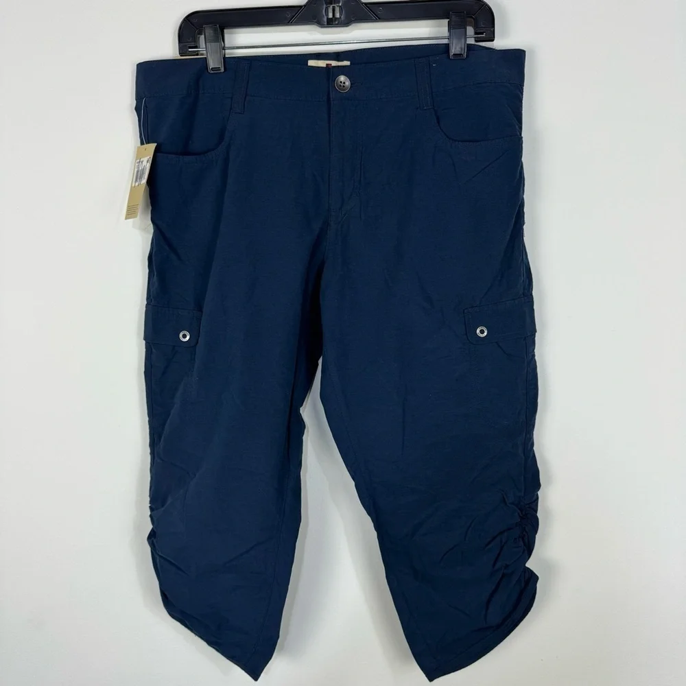 Woolrich Navy Blue Hiking Capri Cropped Athletic Pants Outdoor